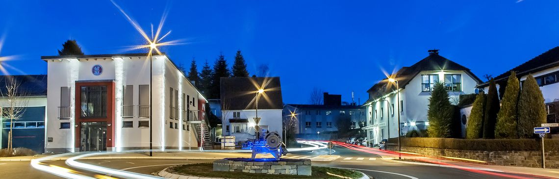 Kreisverkehr Niederense am Feuerwehrgerätehaus, Radine